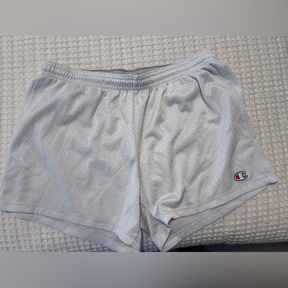 Size small champion shorts - Picture 1 of 6
